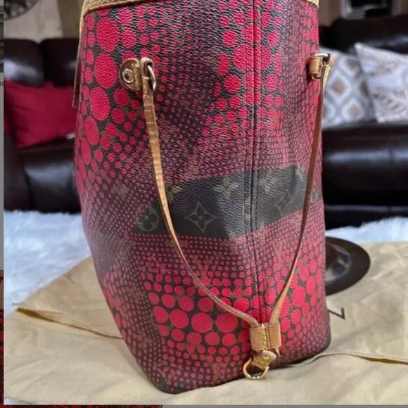 Yayoi Kusama x Louis Vuitton Red Waves Monogram Neverfull MM Tote with COA - Picture 4 of 16